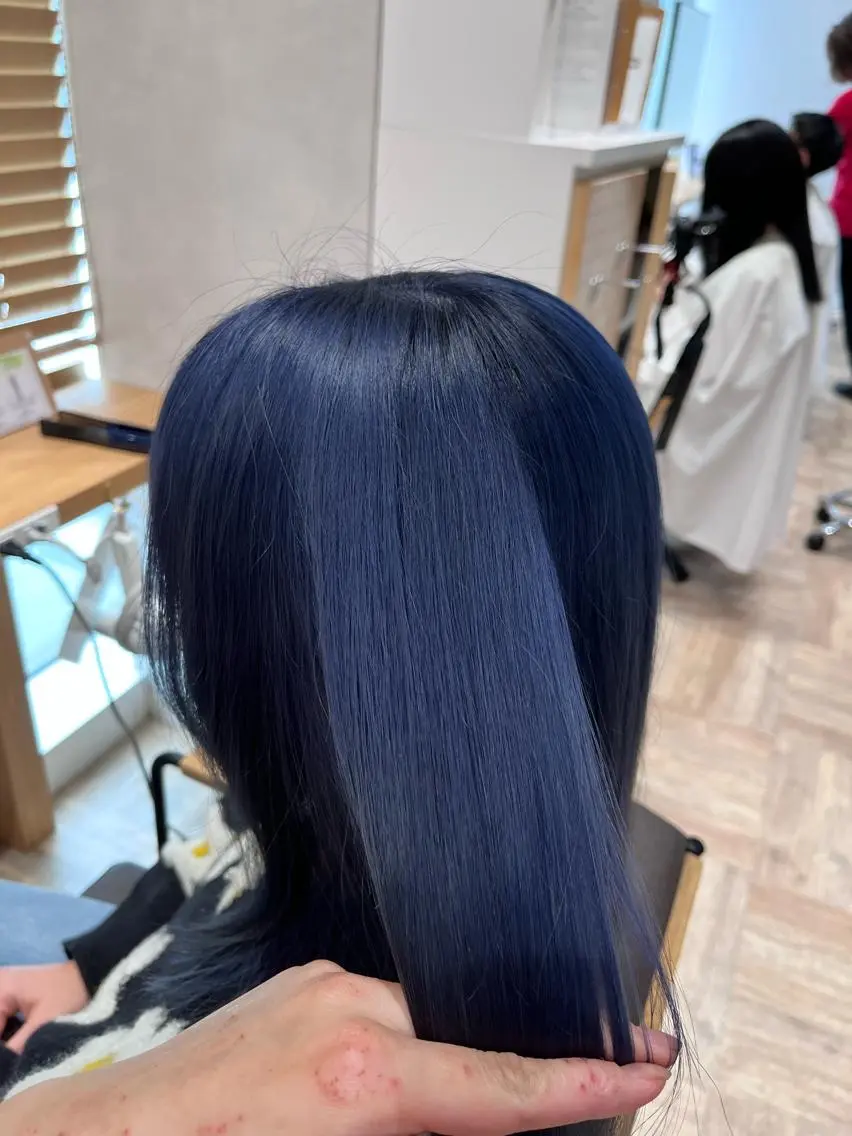 ミディアム カラー AVANCE. 古川楓のヘアスタイル