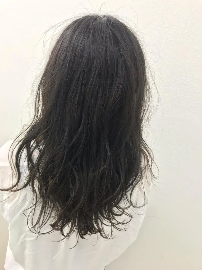 セミロング カラー Rayt hair レイトヘアーのヘアスタイル