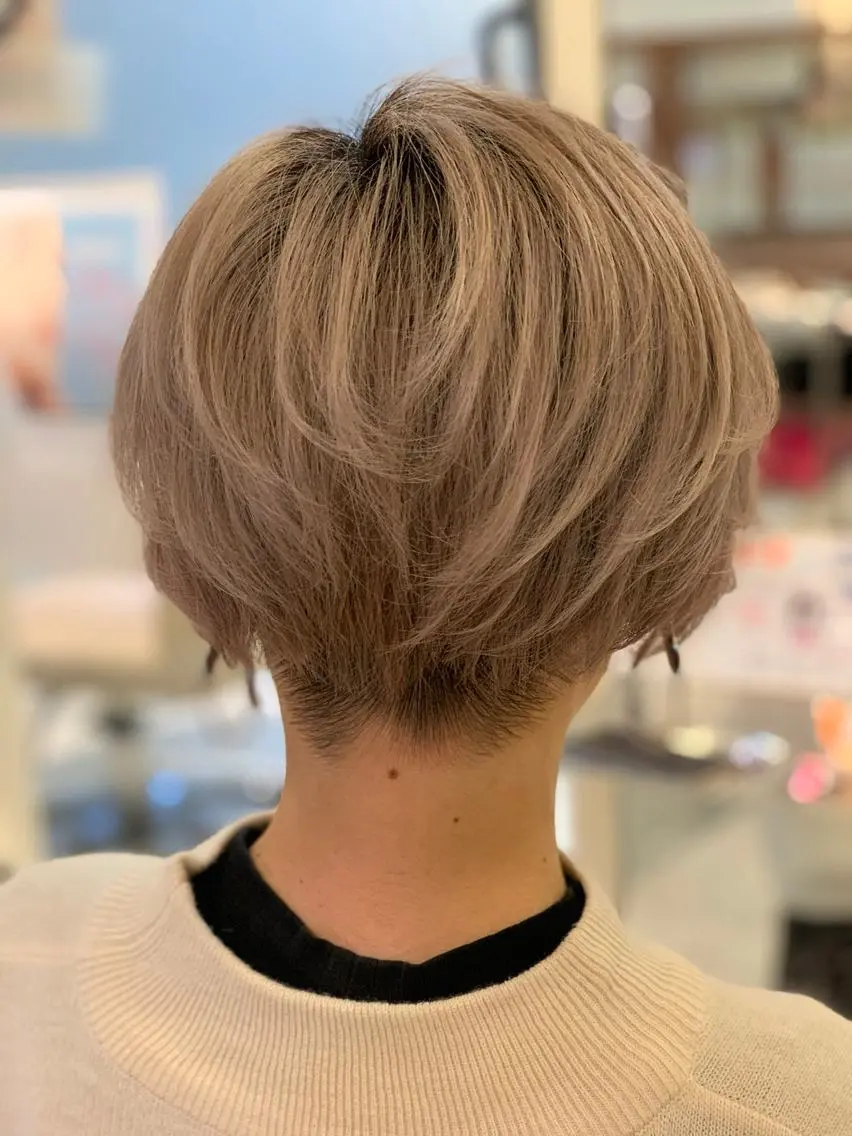 ショート アッシュ ショートヘア 本田 卓也のヘアスタイル