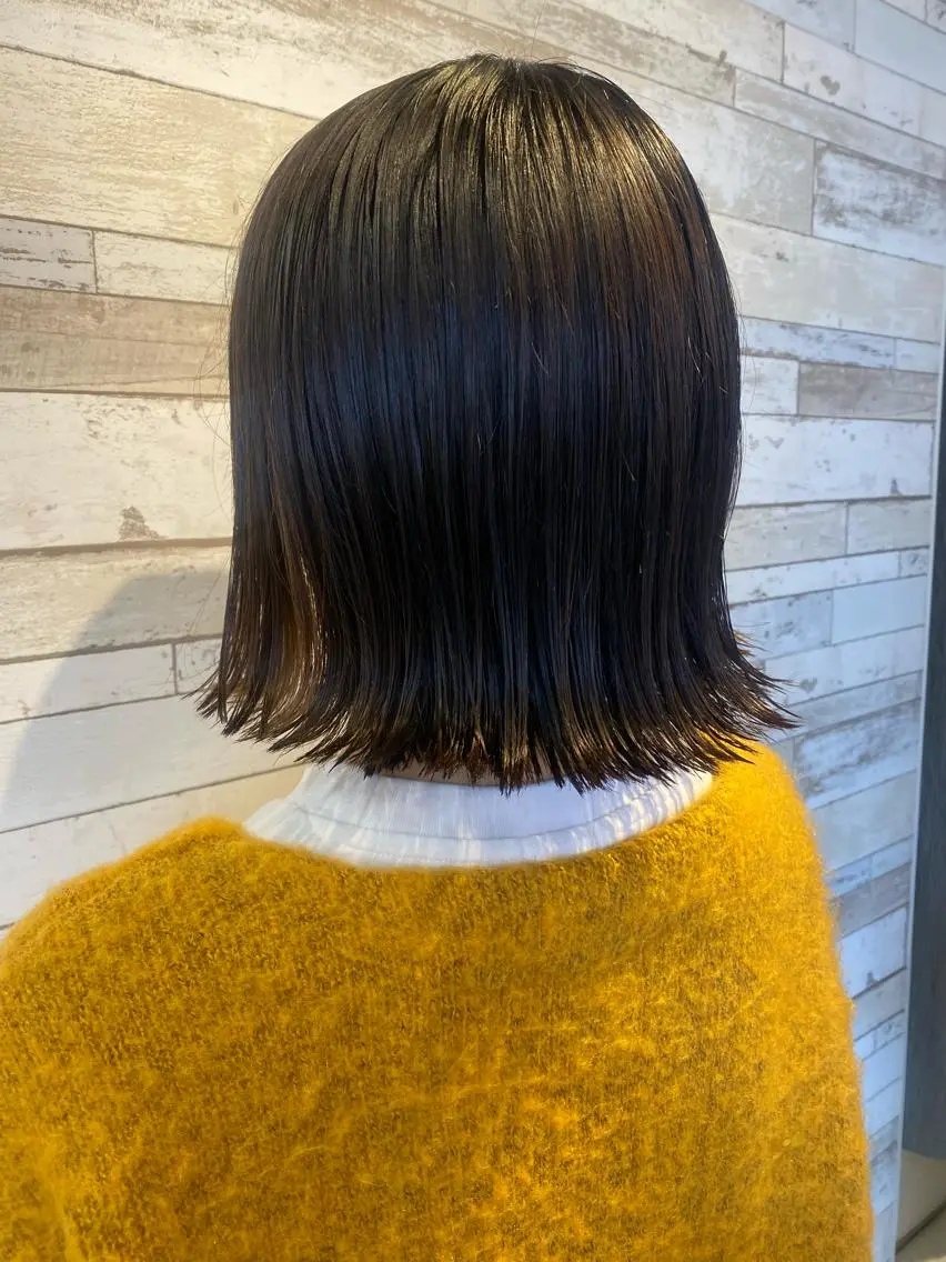 ショート 切りっぱなしボブ ボブ 外ハネヘア カット 🐥波巻き/メンズ/ ショート🐥いとみなのヘアスタイル