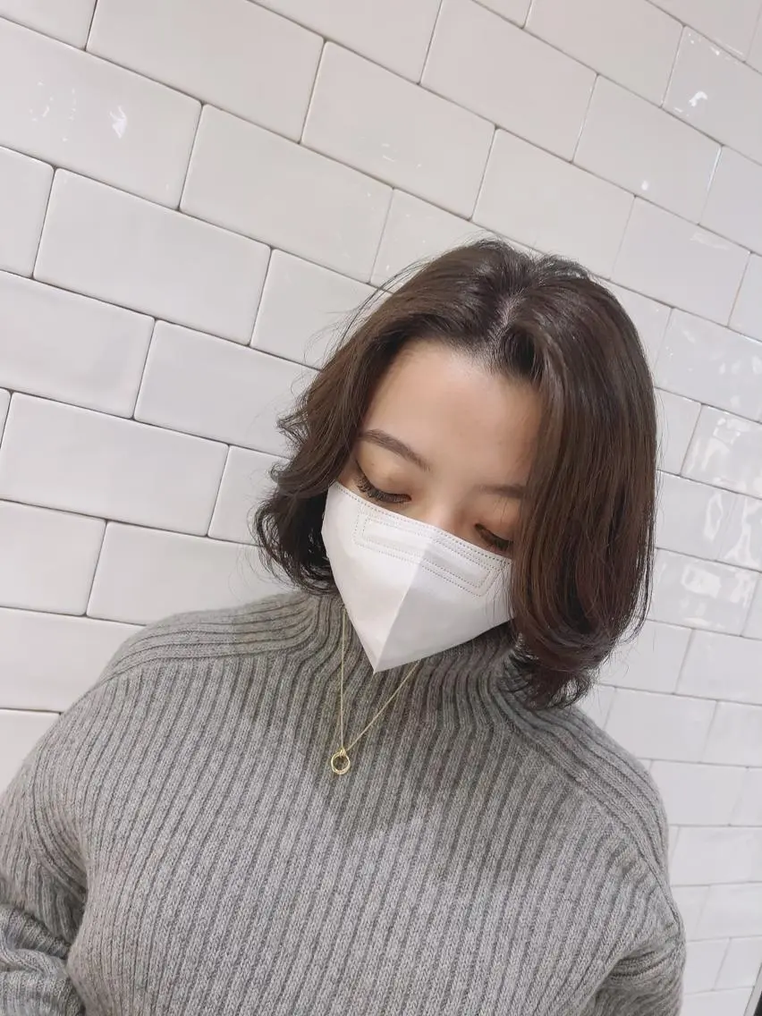 ショート カラー ヘアカラー トリートメント emi/髪質改善/ 韓国風/艶カラーのヘアスタイル