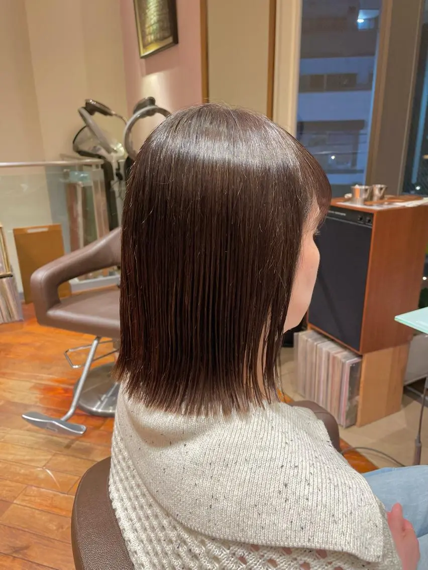 ミディアム 切りっぱなしボブ ボブ 外ハネヘア 大阪梅田/ショート ボブ/イナバリヤトのヘアスタイル