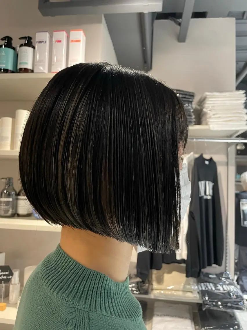 ショート カラー ハイライトカラー ハイライト ブリーチ👩🦳/ ✂︎MANAMIのヘアスタイル