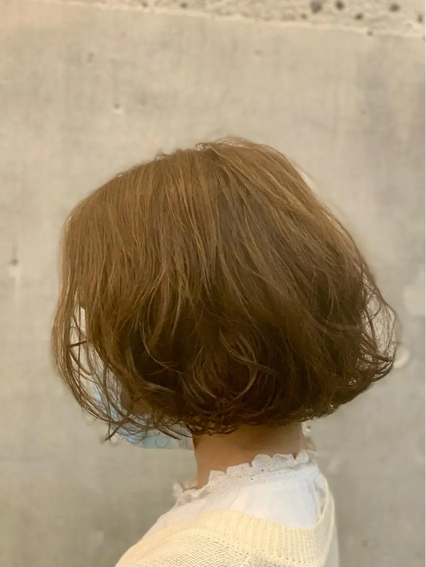 ショート カラー パーマ 切りっぱなしボブ ボブ カット ヘアカラー クバガワ シュンのヘアスタイル
