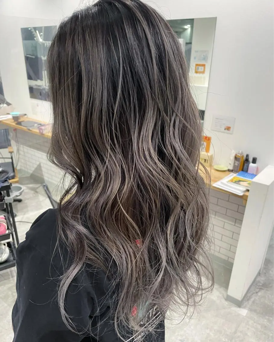 ロング カラー バレイヤージュ グレージュ レイヤーカット 京都美容師 塩のヘアスタイル