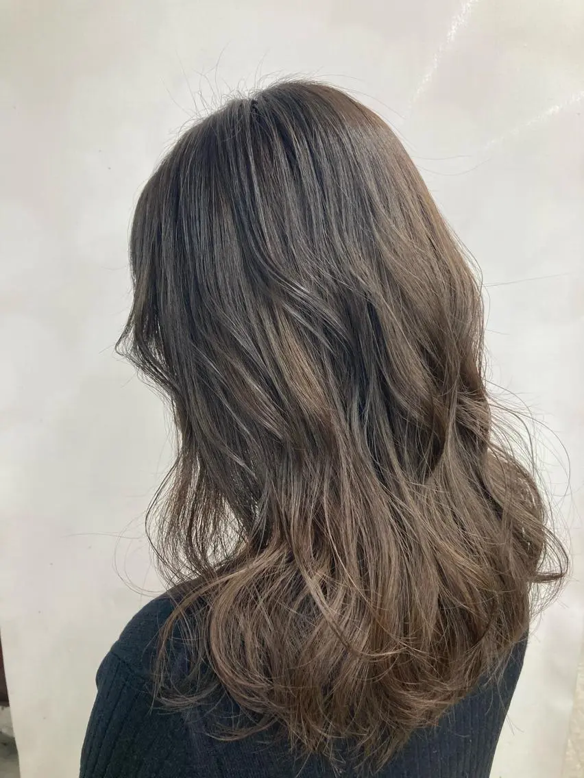 セミロング カラー グレージュ ヘアカラー トリートメント ブリーチ&似合せボブ 田中寛十のヘアスタイル