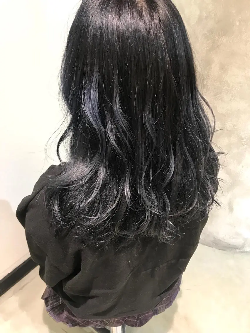 ロング カラー ブルーカラー ブルージュ シルバー 松村 崇弘のヘアスタイル