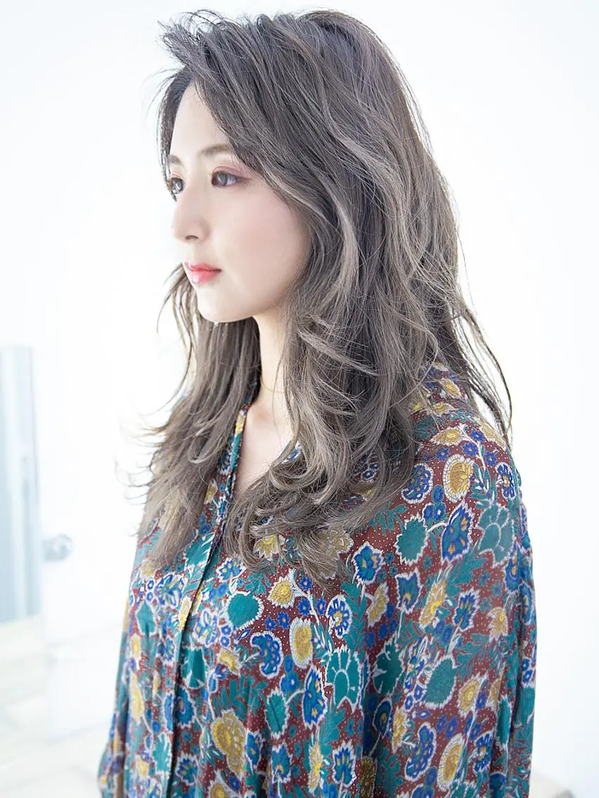 ロング パーマ カラー Emerge武蔵小杉 駅店【エマージュ】のヘアスタイル
