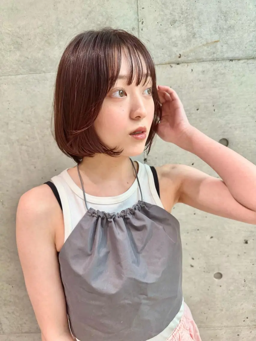 ミディアム パーマ カット 縮毛矯正 トリートメント かえ🩶韓国ボブ🎀 透明感カラー🥣のヘアスタイル