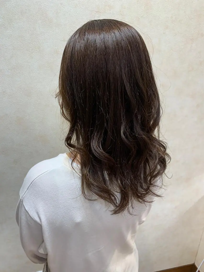 セミロング カラー アメイジングヘアー 千歳店 福嶋のヘアスタイル