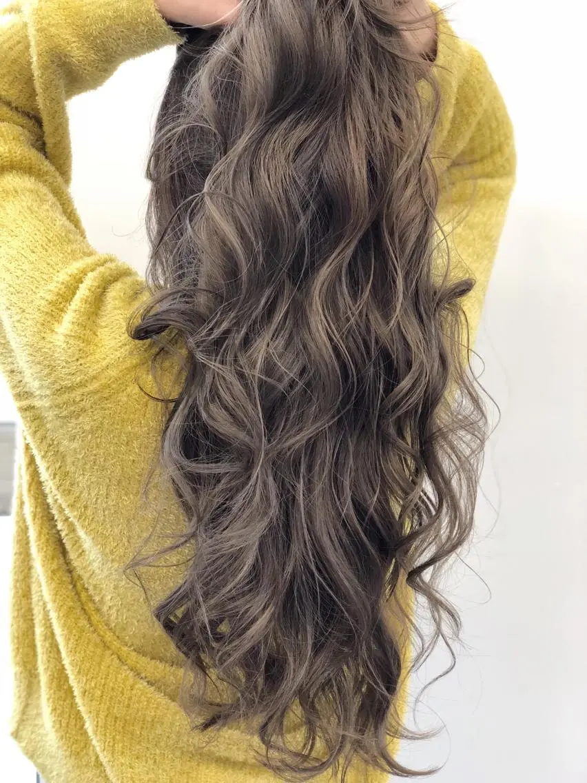 セミロング カラー ハイライトカラー ハイライト N4C エヌフォーシーのヘアスタイル