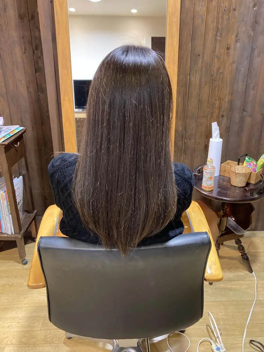 ロング ヘアカラー ルミ エールのヘアスタイル