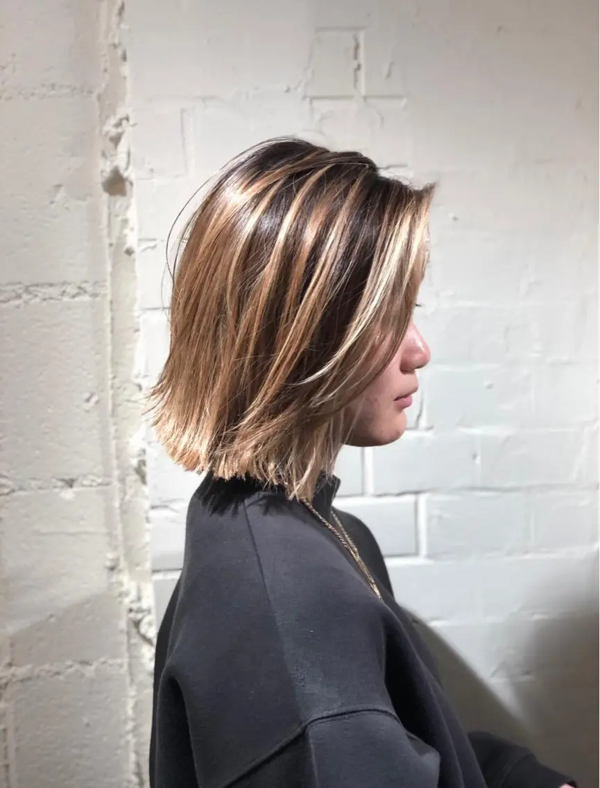 ミディアム レイヤーカット 泉 堅也のヘアスタイル