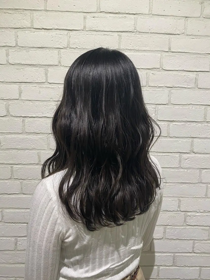 ロング レイヤーカット 🪻花屋併設🪻秀島 有紀のヘアスタイル
