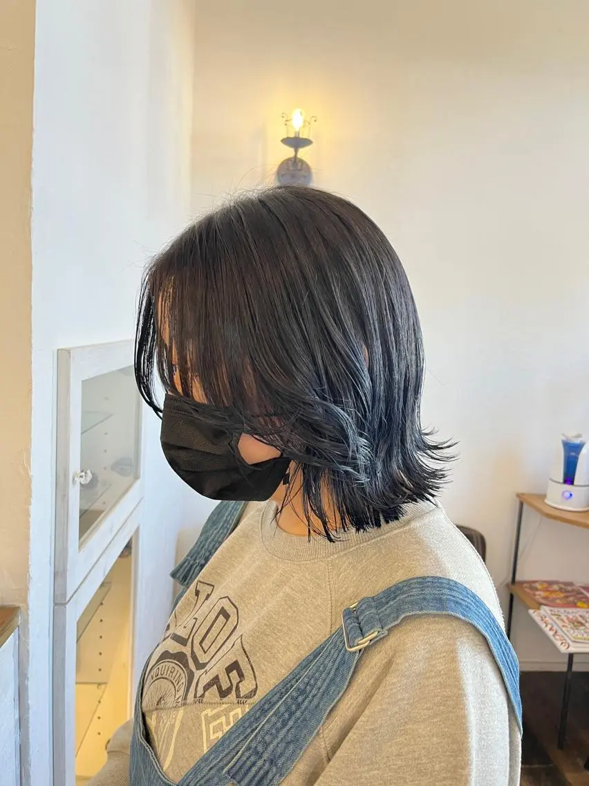 ミディアム カラー ブリーチ ブルーカラー 伊藤ゆかり/髪質改善 /透明感カラーのヘアスタイル