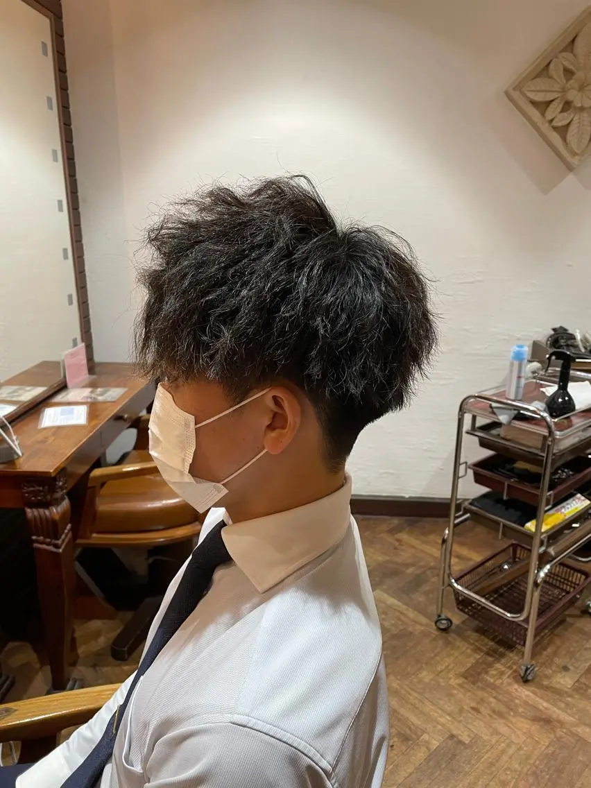 メンズ メンズパーマ メンズツイストパーマ ツイストパーマ stylist YUTOのヘアスタイル