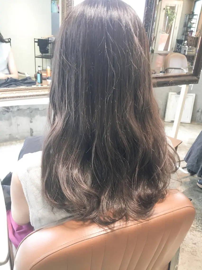 ロング カラー ダブルカラー グレージュ 北條 優輝のヘアスタイル