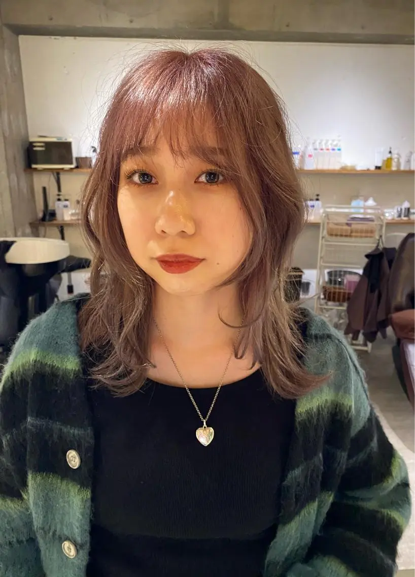 セミロング カラー 聖 来のヘアスタイル