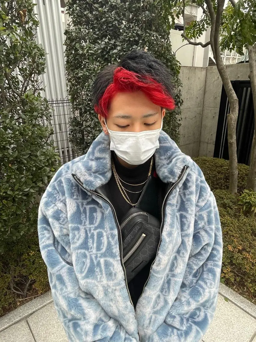 カラー メンズ ヘアカラー 柔らかカラー/ 縮毛矯正YUTO🧋のヘアスタイル
