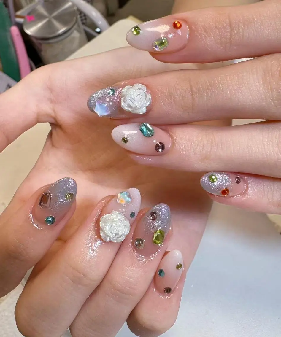 ネイル 長さ出し フレンチネイル 韓国ネイル マグネットネイル 持ち込み ハンドネイル ハンドケア The  Nail 新大久保店のネイルデザイン