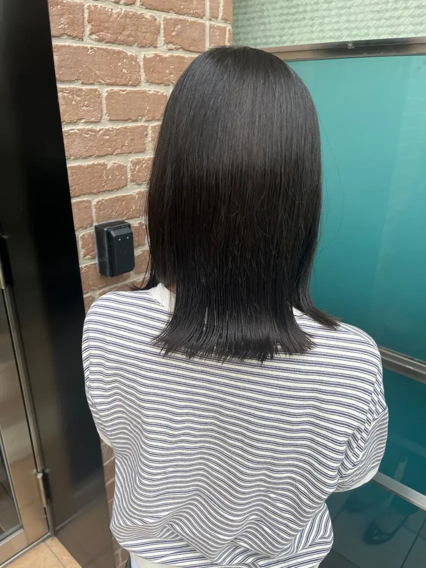 ミディアム カラー パーマ ヘアアレンジ メンズ キッズ ネイル マツエク・マツパ アイブロウ ミディアムパーマ メンズパーマ ブラウンカラー ケアカラー 透明感カラー 久木原 ゆりのヘアスタイル