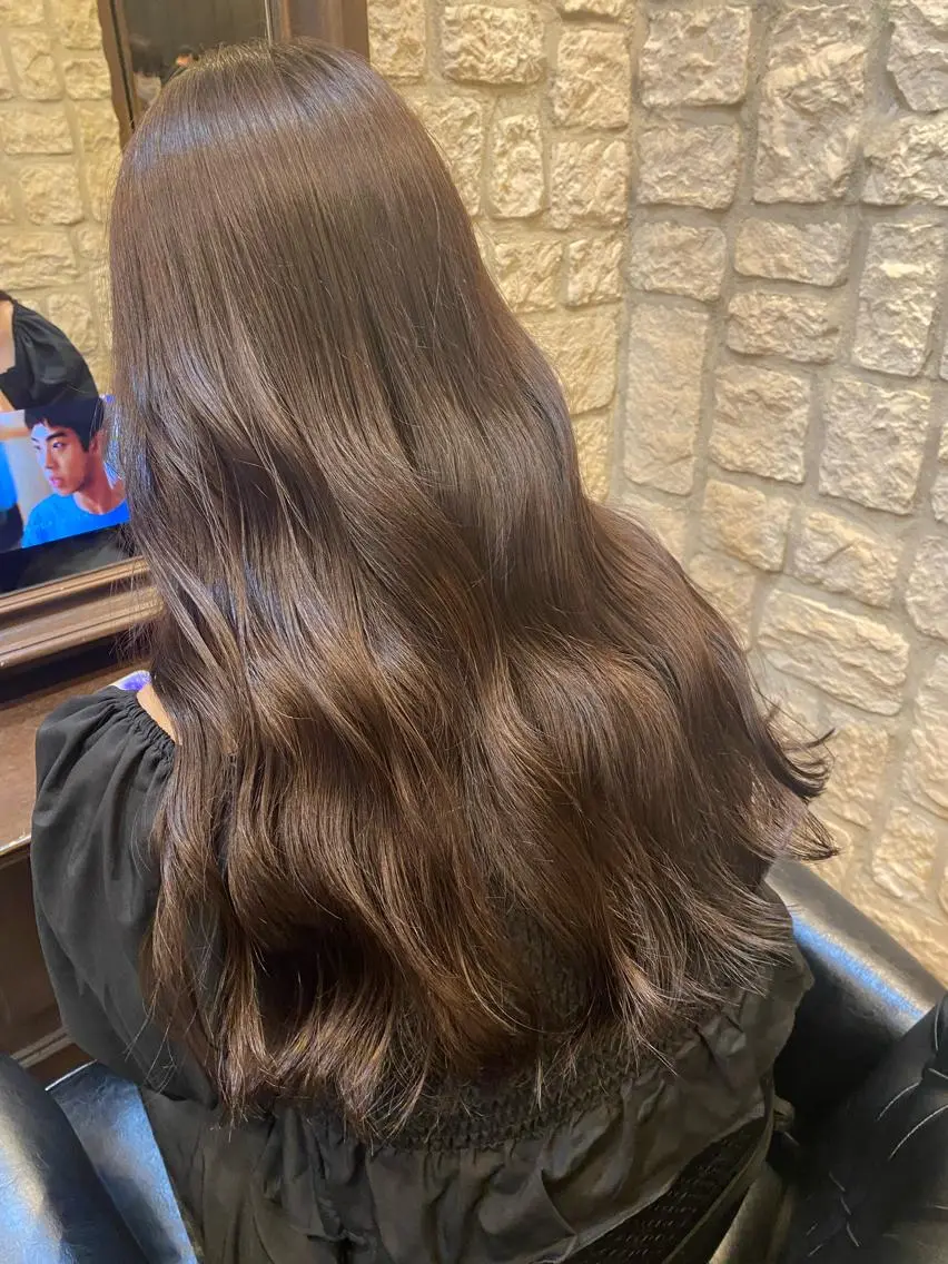 ロング カラー ブラウンカラー ナチュラルブラウン ブリーチカラー⸜♡⸝ クルミ🐍のヘアスタイル