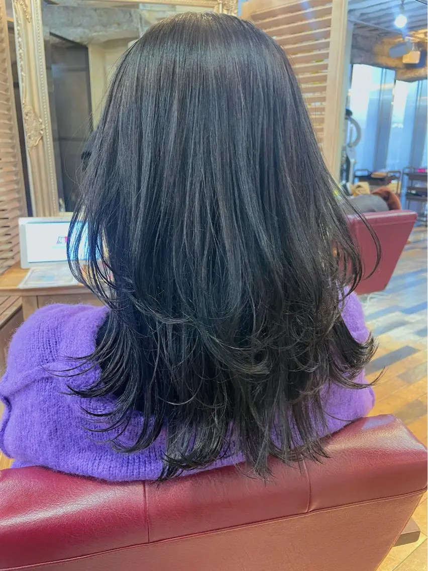 セミロング ハイレイヤー レイヤーカット ウルフカット カット トリートメント ウルフカット/ボブ りなのヘアスタイル