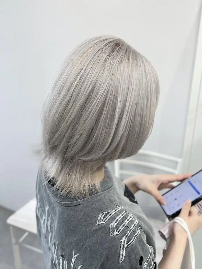 ミディアム カラー ブリーチ ダブルカラー カット ヘアカラー トリートメント ✨【公式】 juhl.横浜✨のヘアスタイル