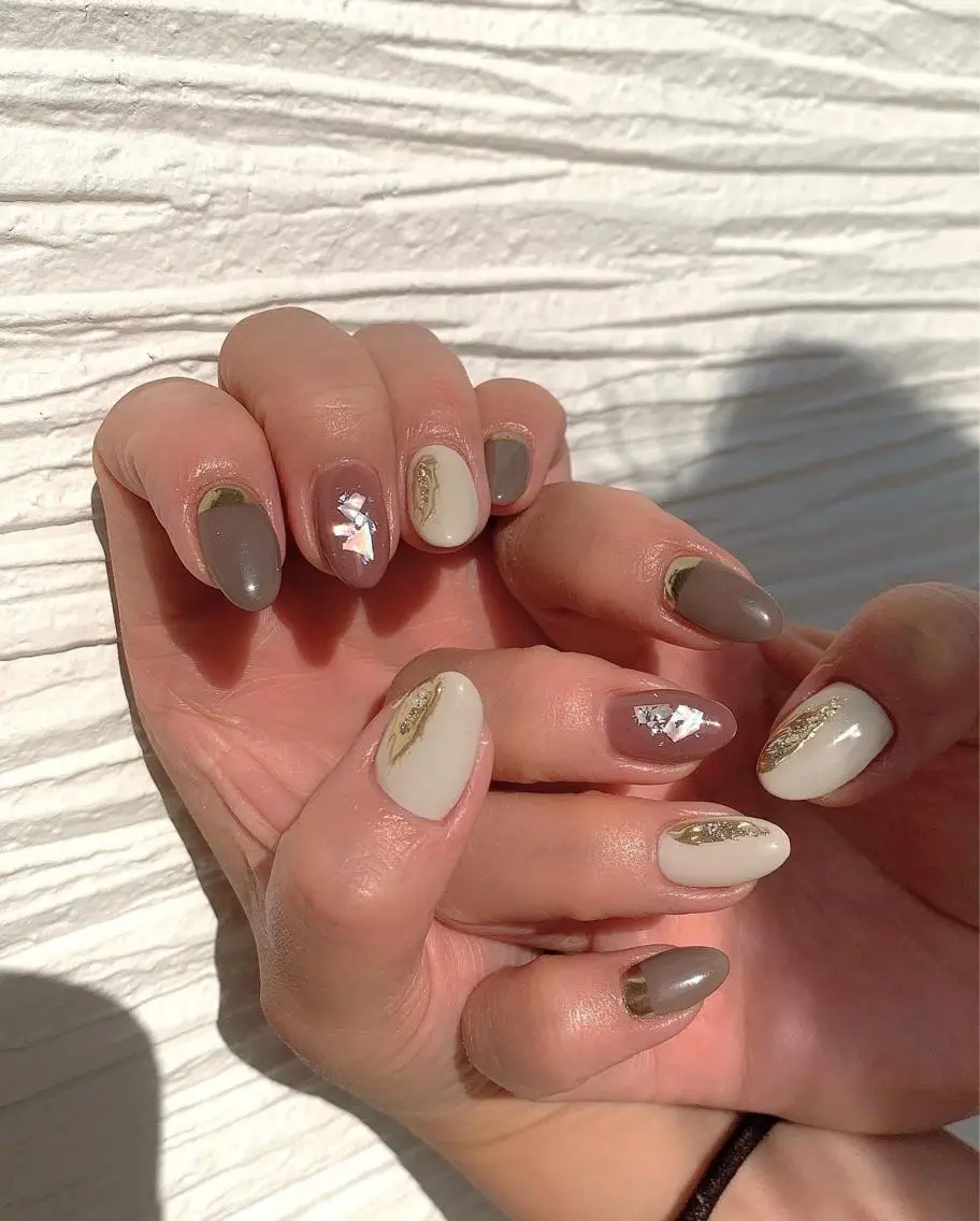 ネイル ハンドネイル 𝐑𝐞𝐯𝐢𝐨 ___堺市西区のマツエク・マツパデザイン