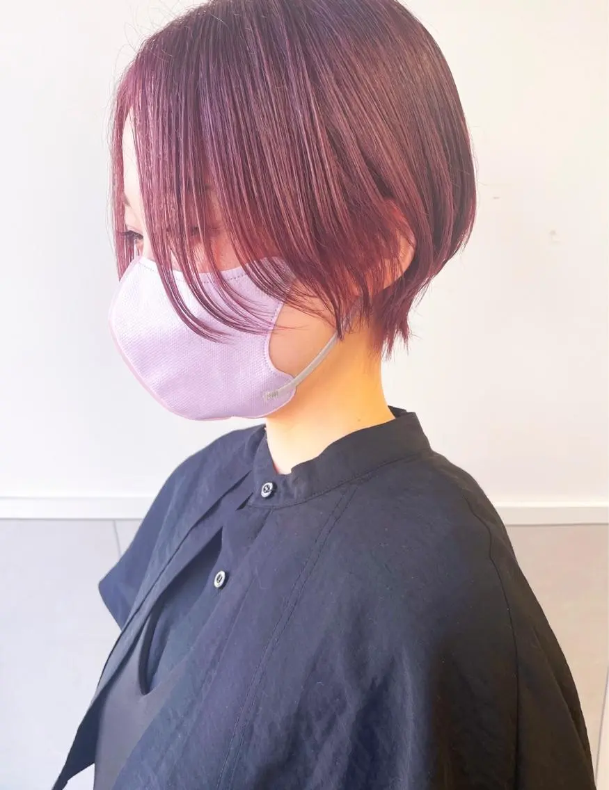 ショート カラー ブリーチ ピンクカラー 齋藤 咲のヘアスタイル