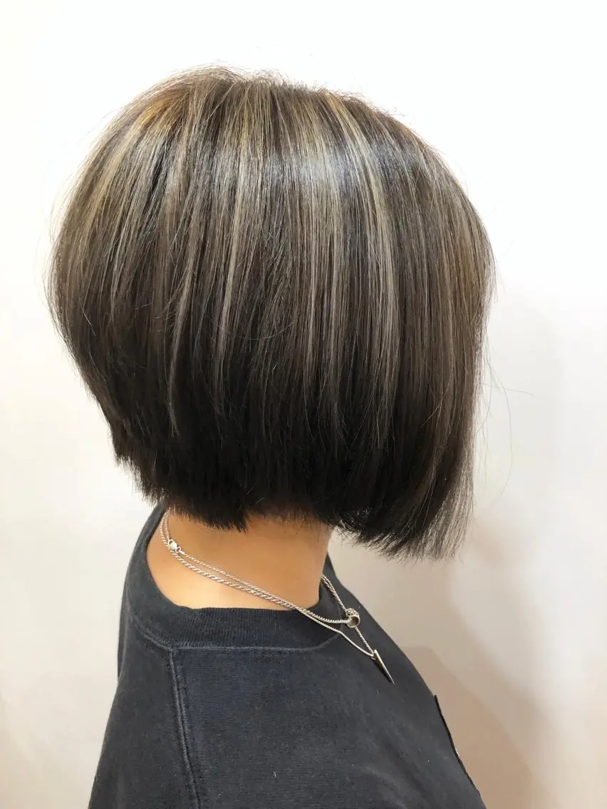 ショート カラー パーマ ヘアアレンジ アッシュ アッシュグレー ベージュカラー ダークアッシュ ハイライトカラー 高橋 隆一のヘアスタイル