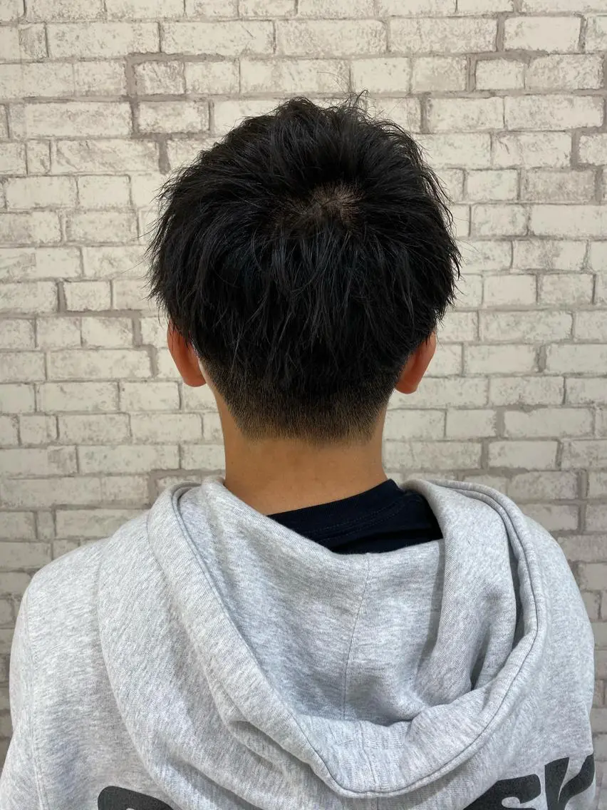 ショート ヘアアレンジ メンズ カット ブリーチなし艶カラー 東家のヘアスタイル