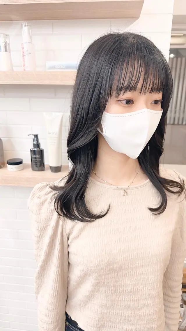 ミディアム カラー パーマ ヘアアレンジ メンズ キッズ ネイル マツエク・マツパ アイブロウ 似合せレイヤー／ 柔らか透明感カラーのヘアスタイル