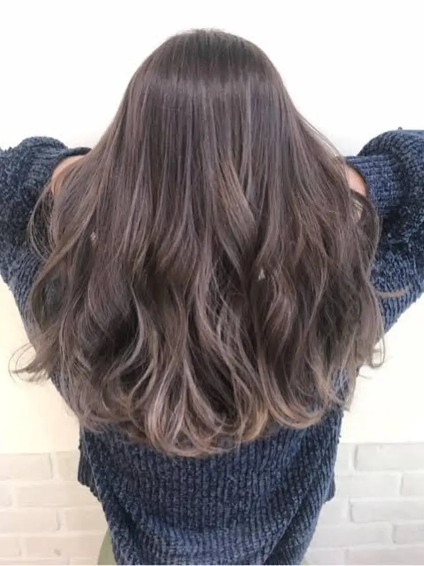 ロング ヘアカラー トリートメント 不動令 認定カラーリストのヘアスタイル