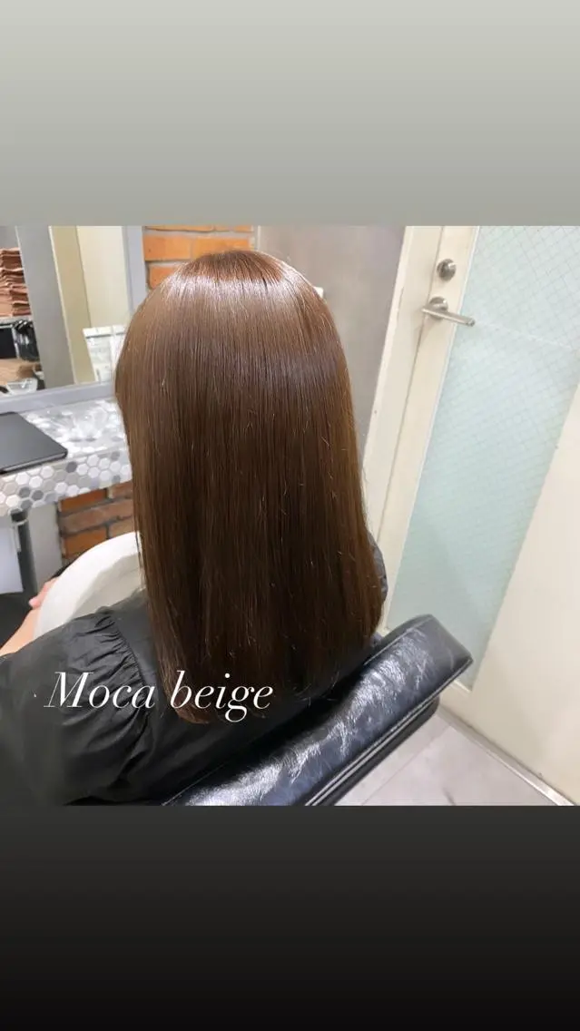 セミロング 𝒀𝒖𝒊𝒏𝒂 梅田/透明感カラーのヘアスタイル