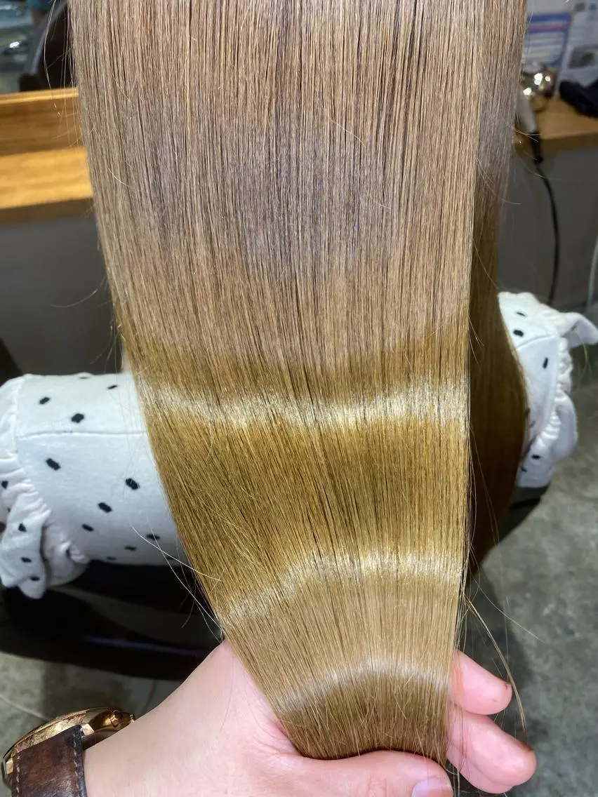 ミディアム カラー カット ヘアカラー トリートメント レイヤー×艶髪特化 マネージャー安藤光司のヘアスタイル