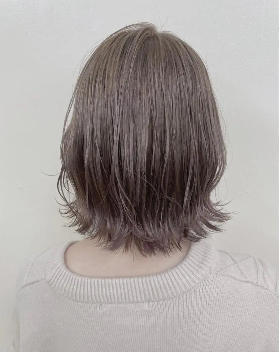 ミディアム カラー グレージュ レイヤーダブルカラー KYONのヘアスタイル