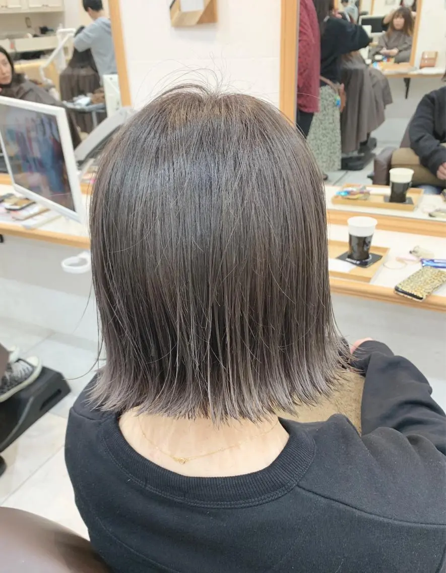 ミディアム カラー カット ヘアカラー トリートメント 平尾 拓也のヘアスタイル