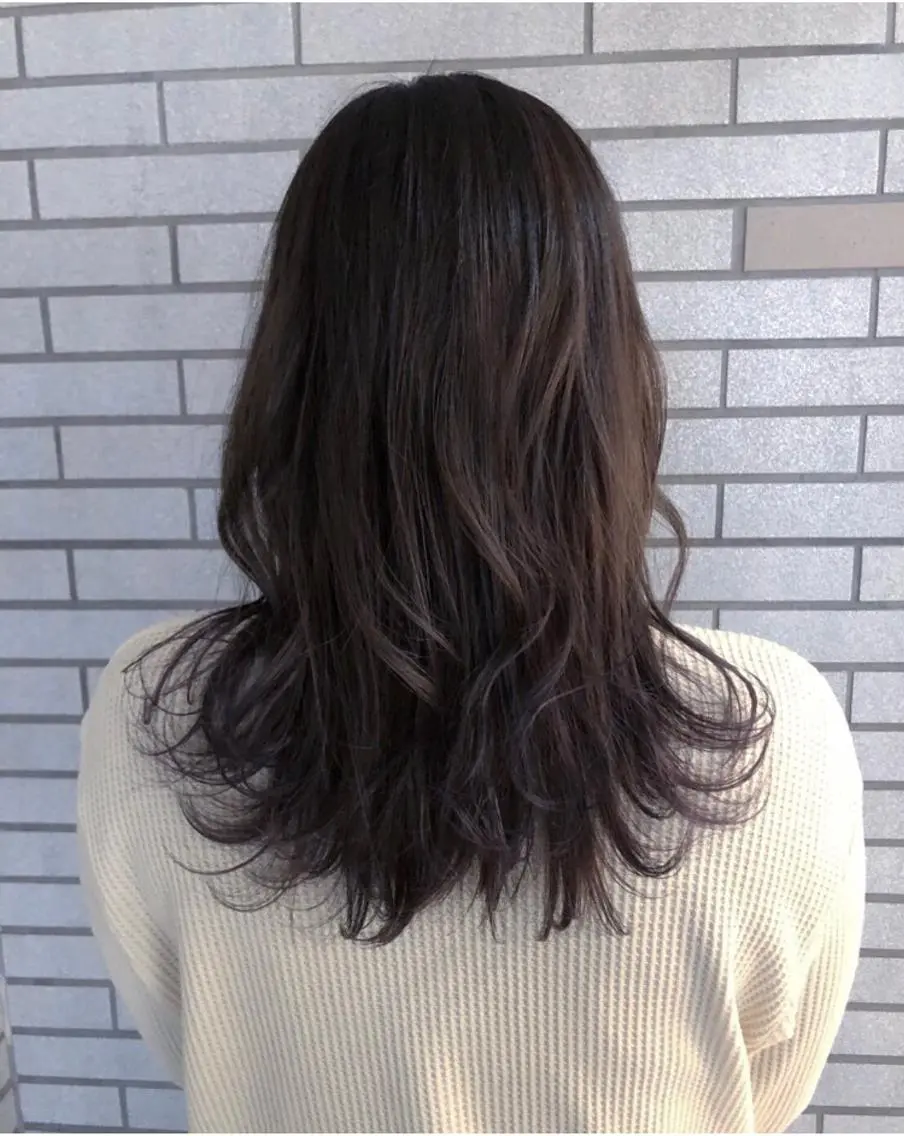 セミロング カラー アディクシーカラー ブリーチ グラデーションカラー バイオレットカラー トリートメント 中村 よしひでのヘアスタイル