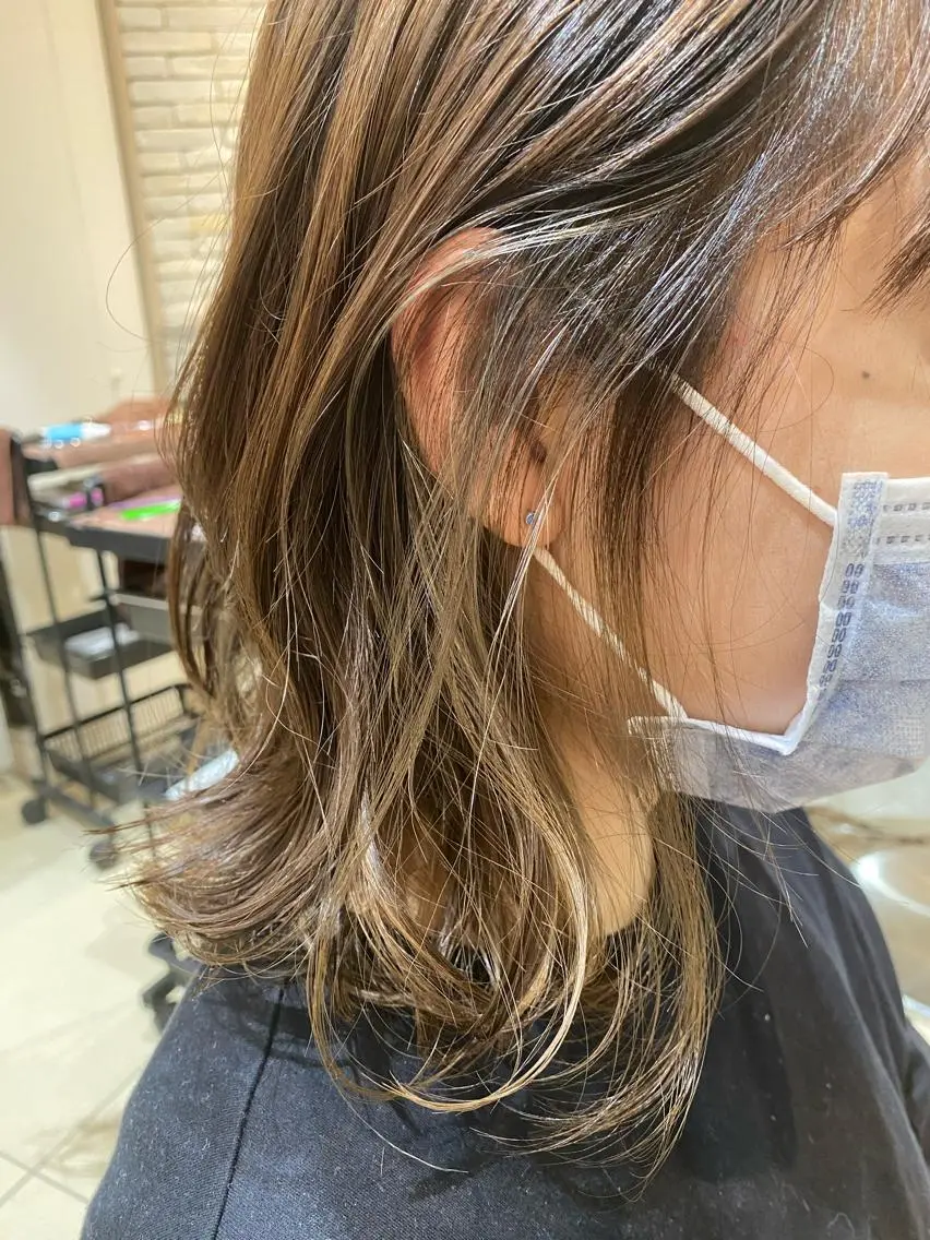 ミディアム カラー 似合う髪型が 分からない方へのヘアスタイル