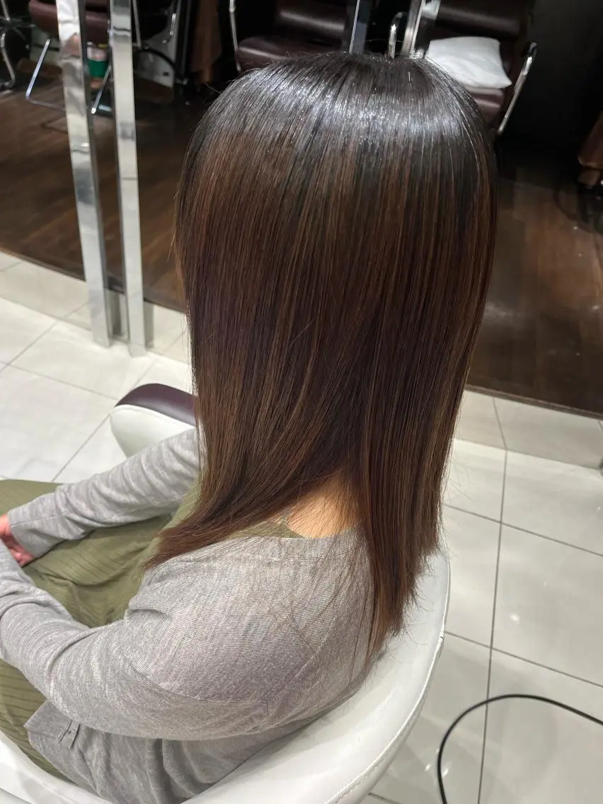 ロング パーマ 縮毛矯正 岡野 芽依のヘアスタイル