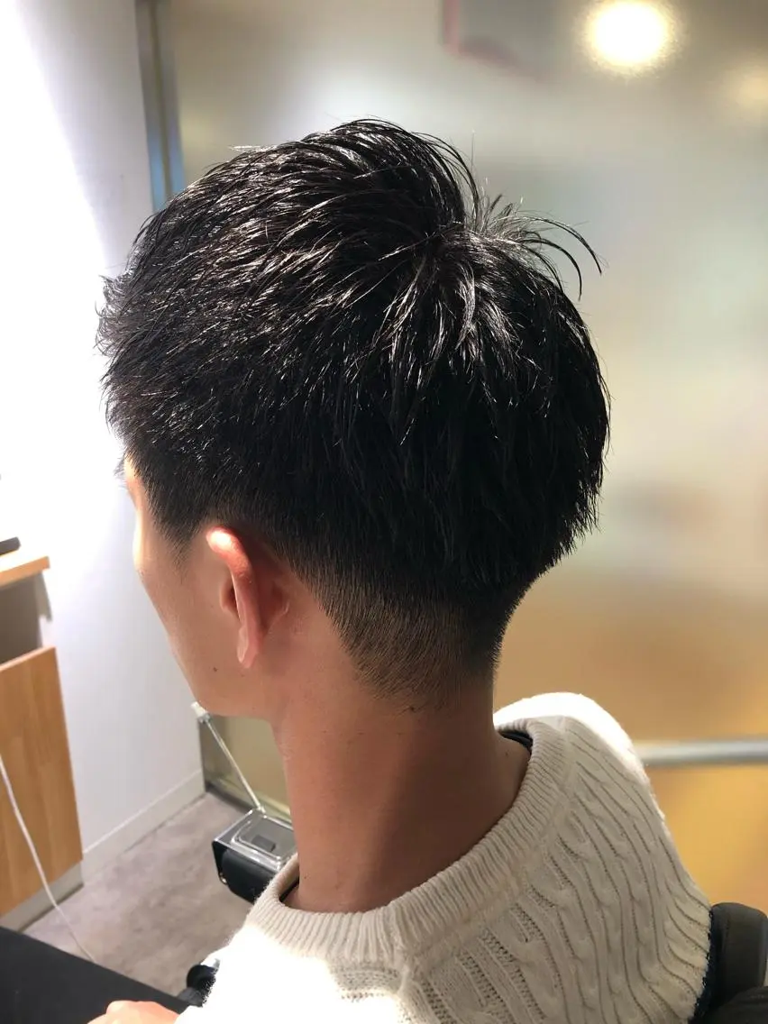 ショート メンズ アップバング 刈り上げ rilune matsuoのヘアスタイル
