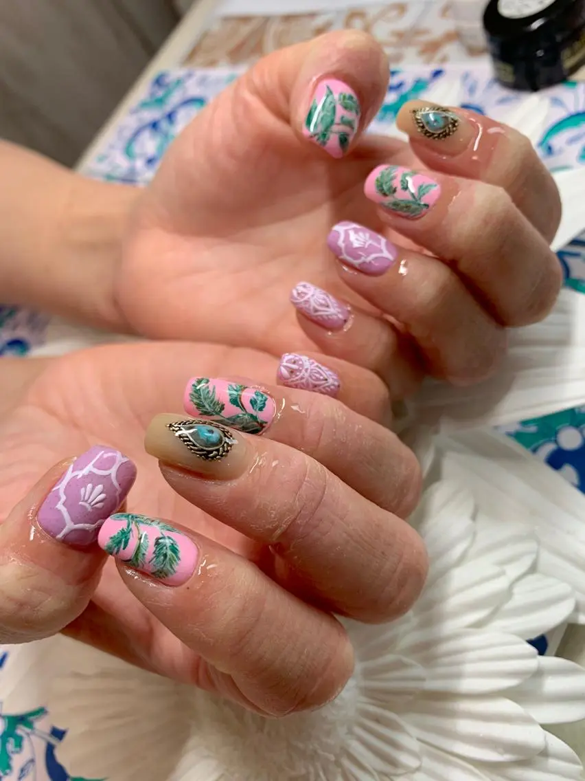 ネイル ピンク Nailsalon E's cafeのネイルデザイン