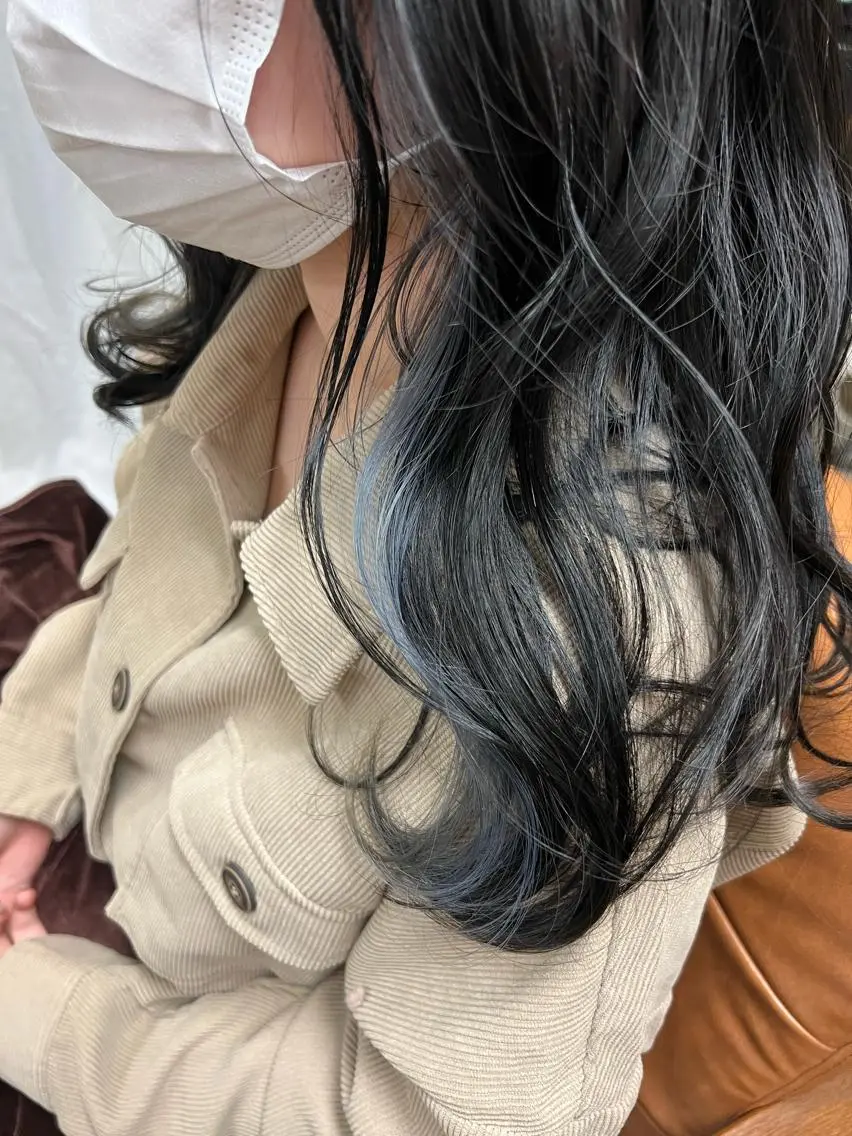 ロング カラー 才門 真菜のヘアスタイル