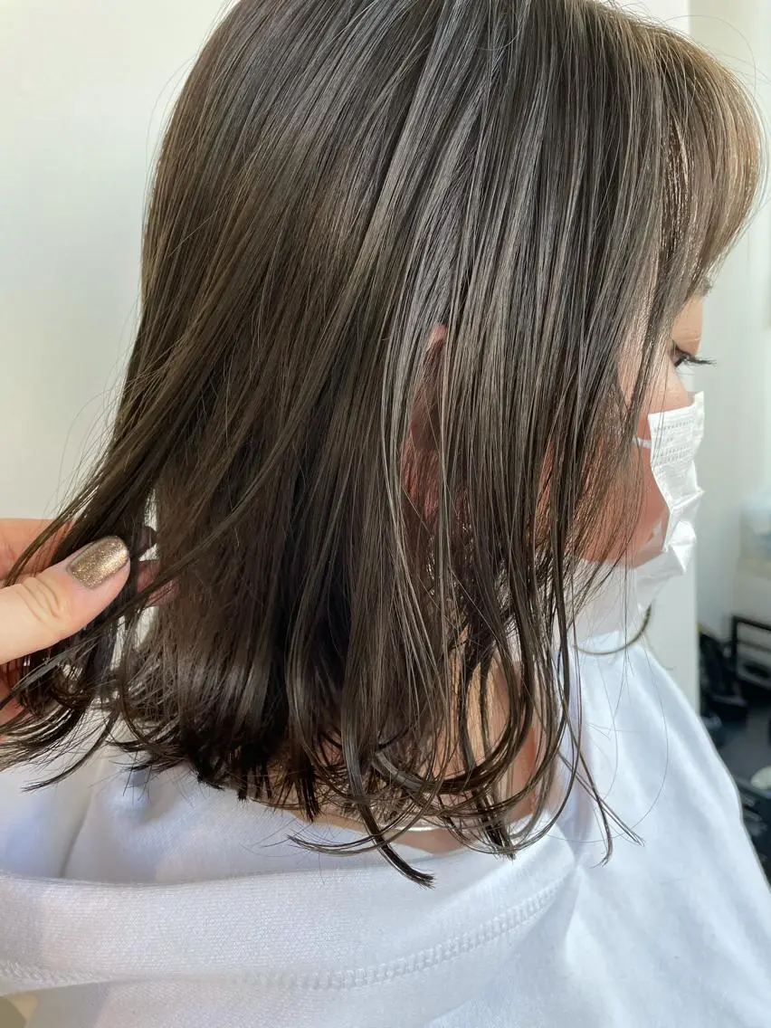 ミディアム カラー ベージュカラー🤎 鈴木サトミのヘアスタイル