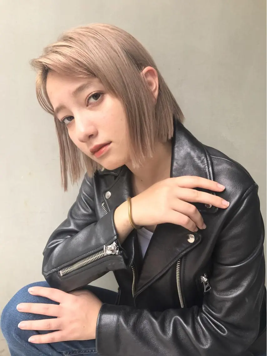 ショート 透明感カラー🌿ボブ ✨飛田 ケイのヘアスタイル
