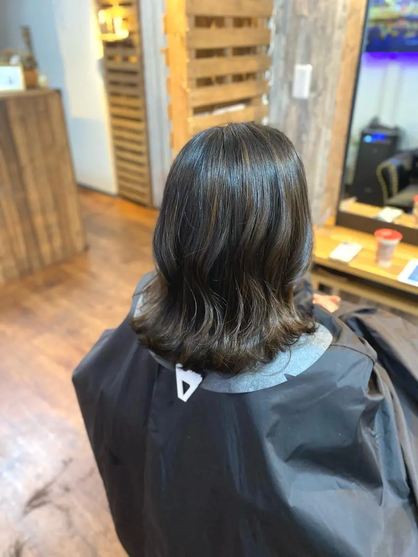 ミディアム カラー ハイライトカラー ハイライト Luzir⭐︎ GEN⭐︎のヘアスタイル