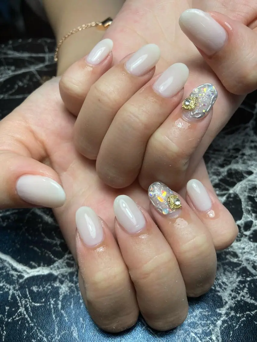ショート ネイル ハンドネイル フットネイル ✴︎ Delightのネイルデザイン