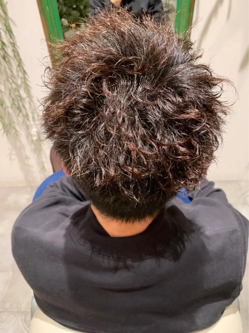 パーマ メンズ メンズパーマ スパイラルパーマ 大方 いくみのヘアスタイル