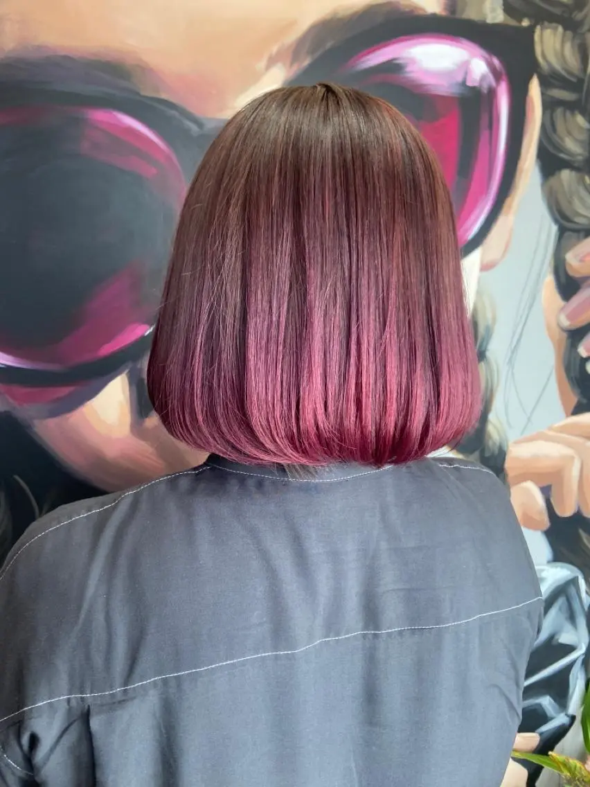 ミディアム カラー パーマ ヘアアレンジ メンズ キッズ ネイル マツエク・マツパ アイブロウ ミディアムパーマ メンズハイライト メンズパーマ ブラウンカラー ケアカラー 久木原 ゆりのヘアスタイル